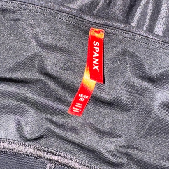 Spanx faux leather high rise legging - 1X - Picture 6 of 6